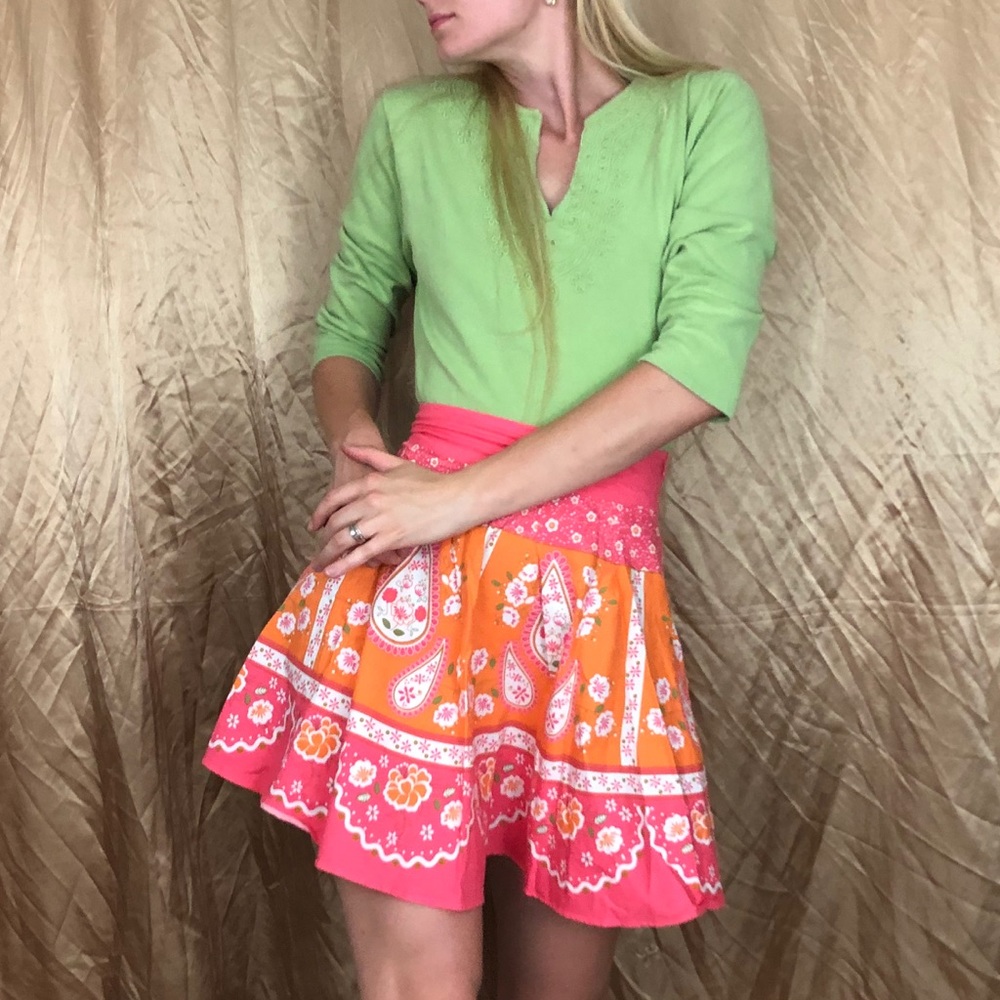 Adorable orange floral skirt